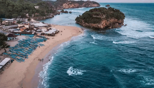 Wisata Pantai Drini Jogja: Info Lokasi, Harga, Jam Buka, dan Kegiatan Seru