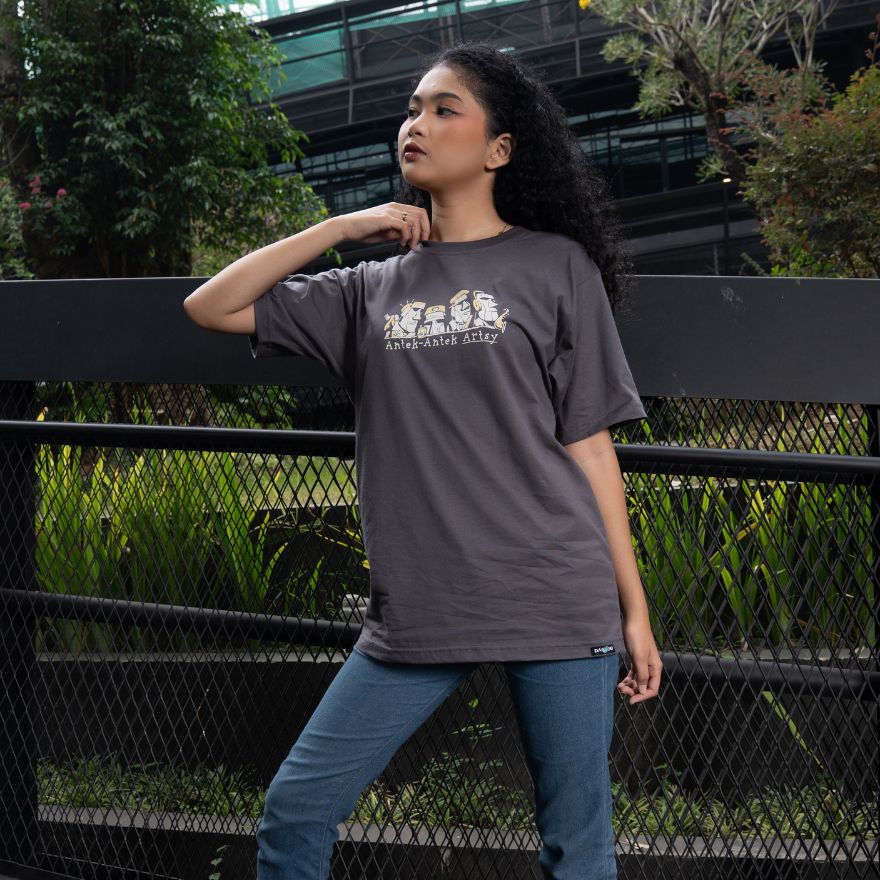 Dagadu T-shirt Reguler Official Merch Artjog 2026 Antek Artsy | Modal Blend