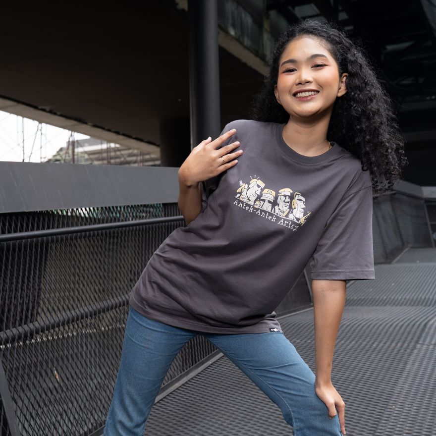Dagadu T-shirt Reguler Official Merch Artjog 2026 Antek Artsy | Modal Blend