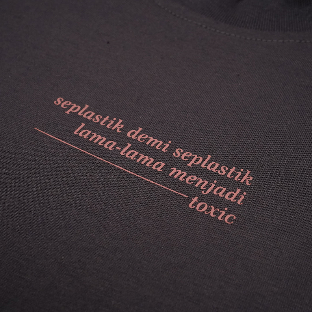 Dagadu Kaos Oversize Generasi Bersuara - Plastoxic