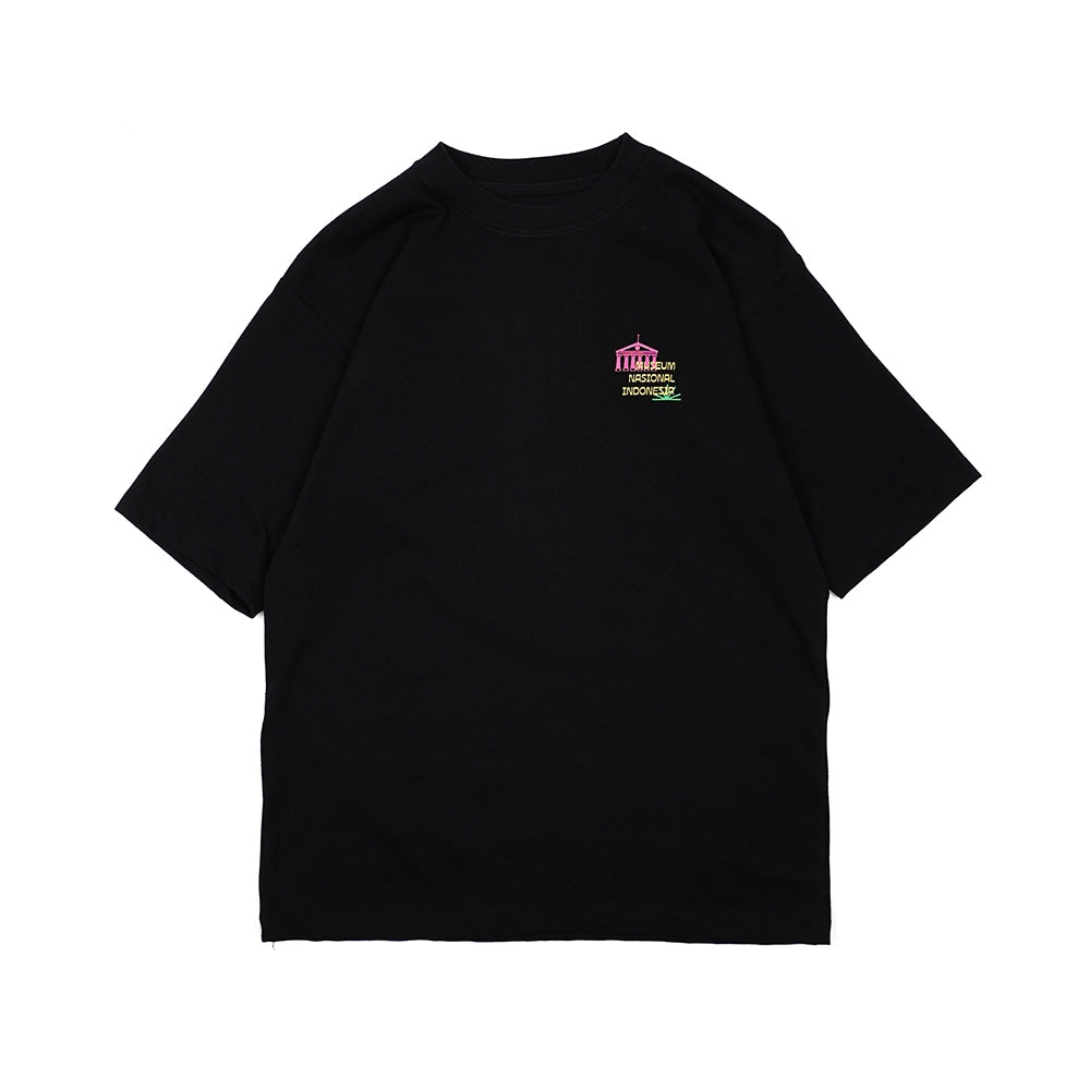 Dagadu Official Merch Museum Nasional Indonesia Kaos Oversize – Hitam