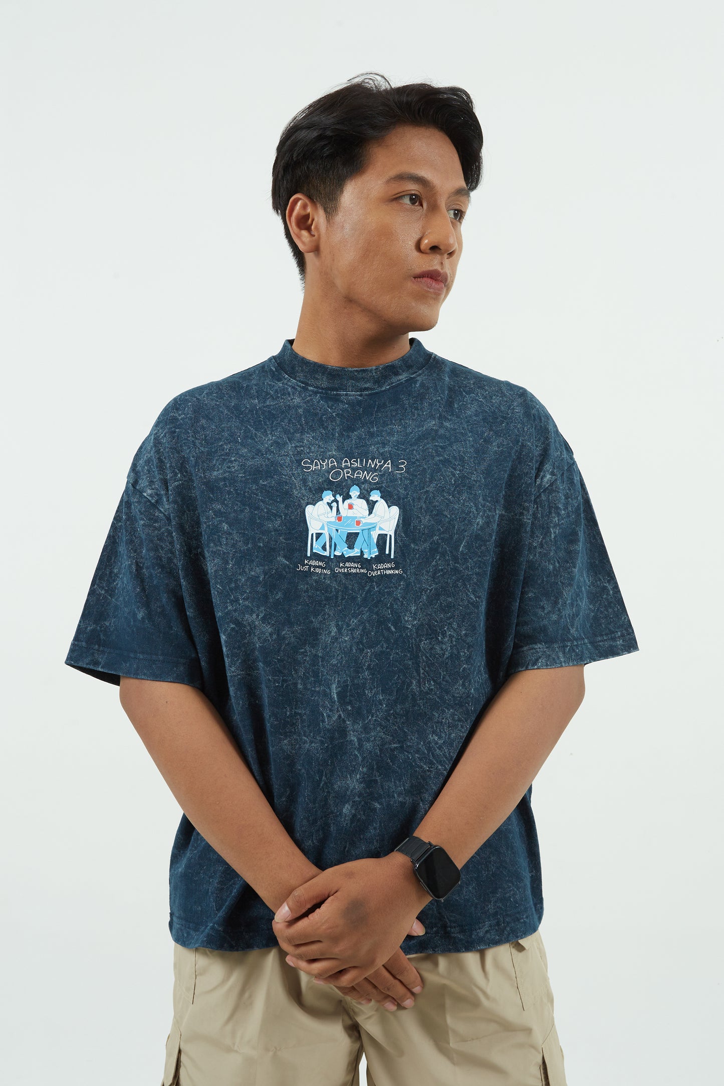 Dagadu Kaos Boxy Washed 3 Orang - Navy