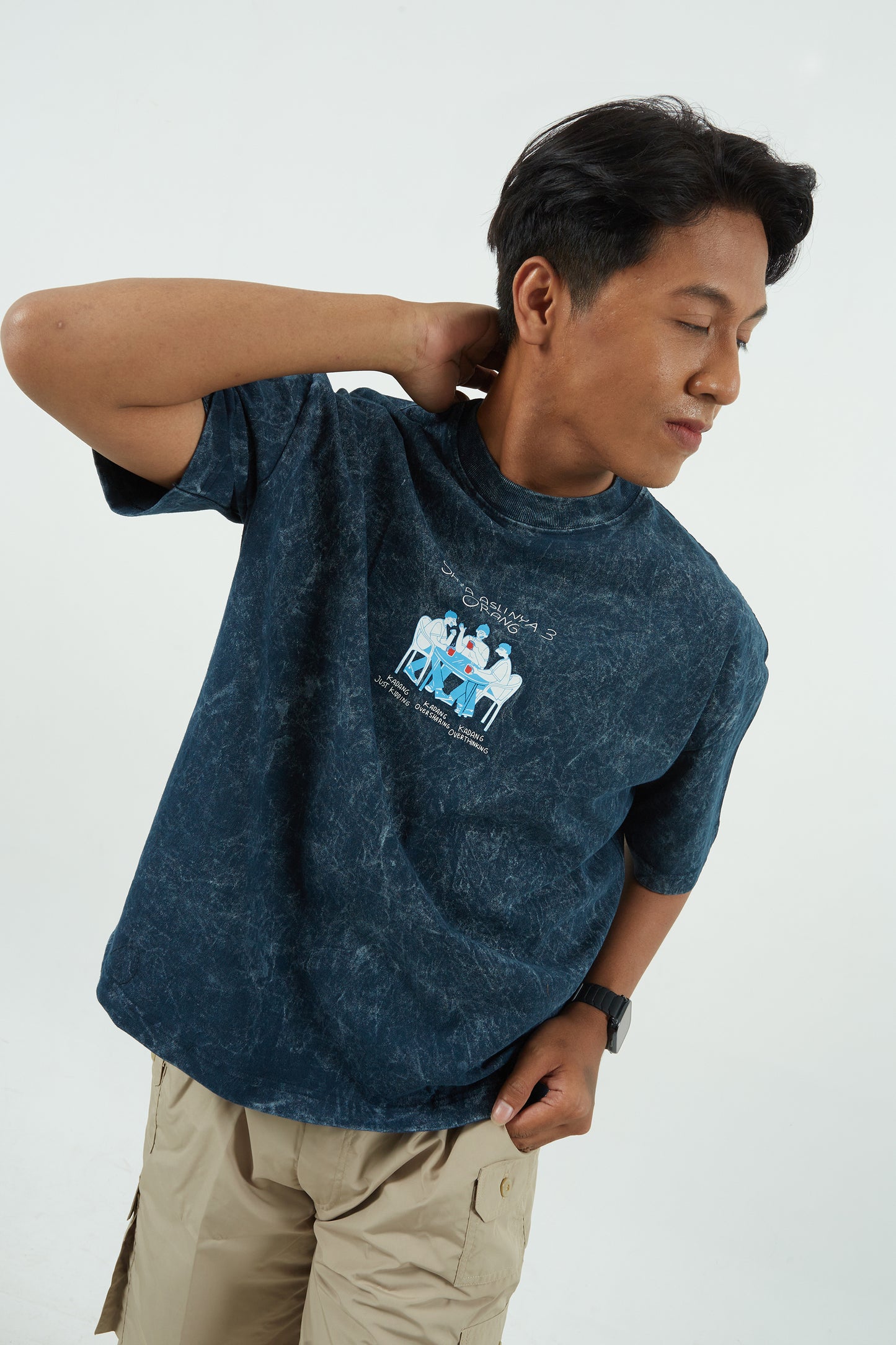 Dagadu Kaos Boxy Washed 3 Orang - Navy