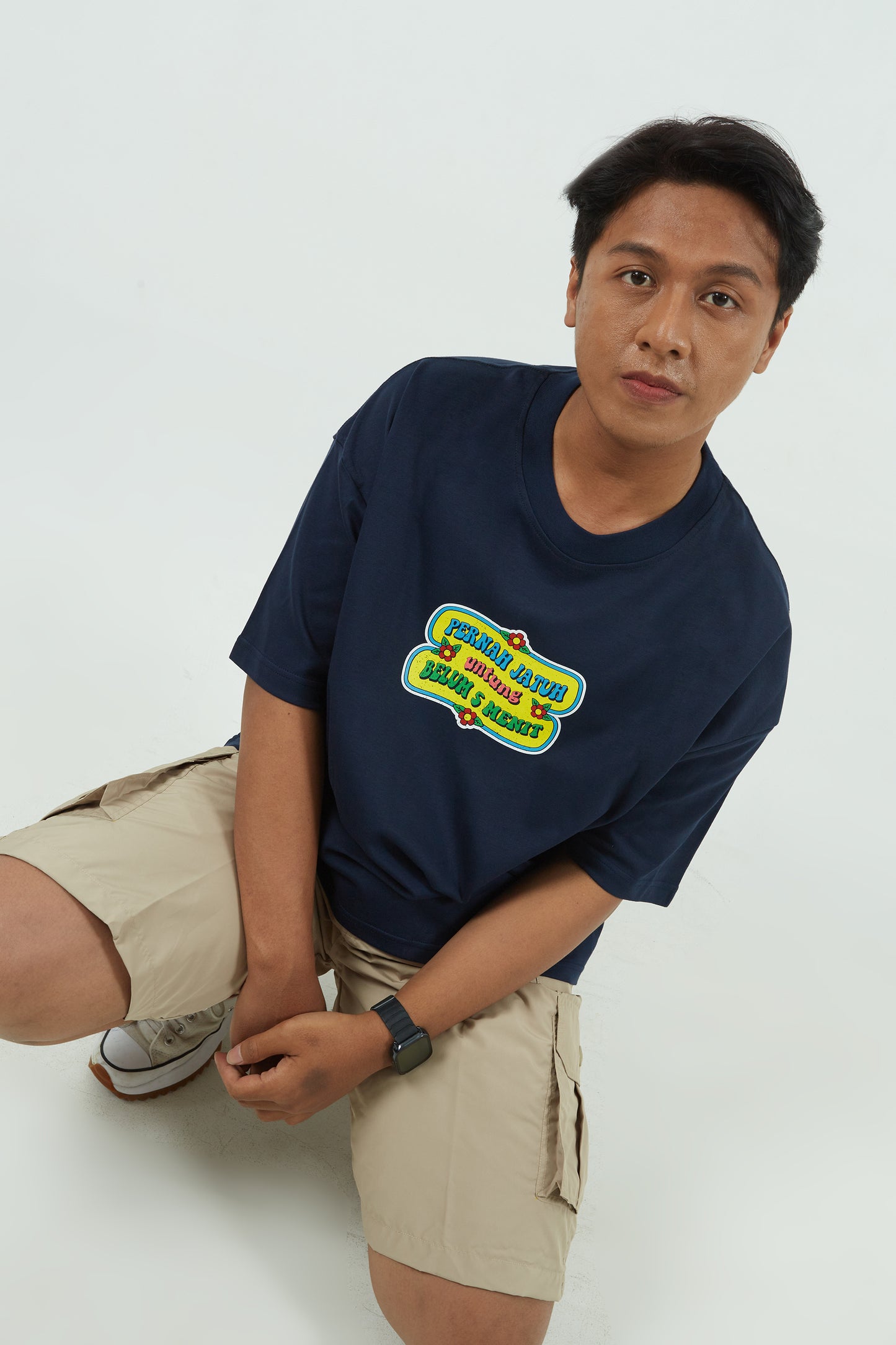 Dagadu Kaos Boxy Belum 5 Menit - Navy