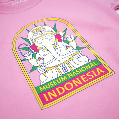 Dagadu Official Merch Museum Nasional Indonesia Kaos Anak - Pink