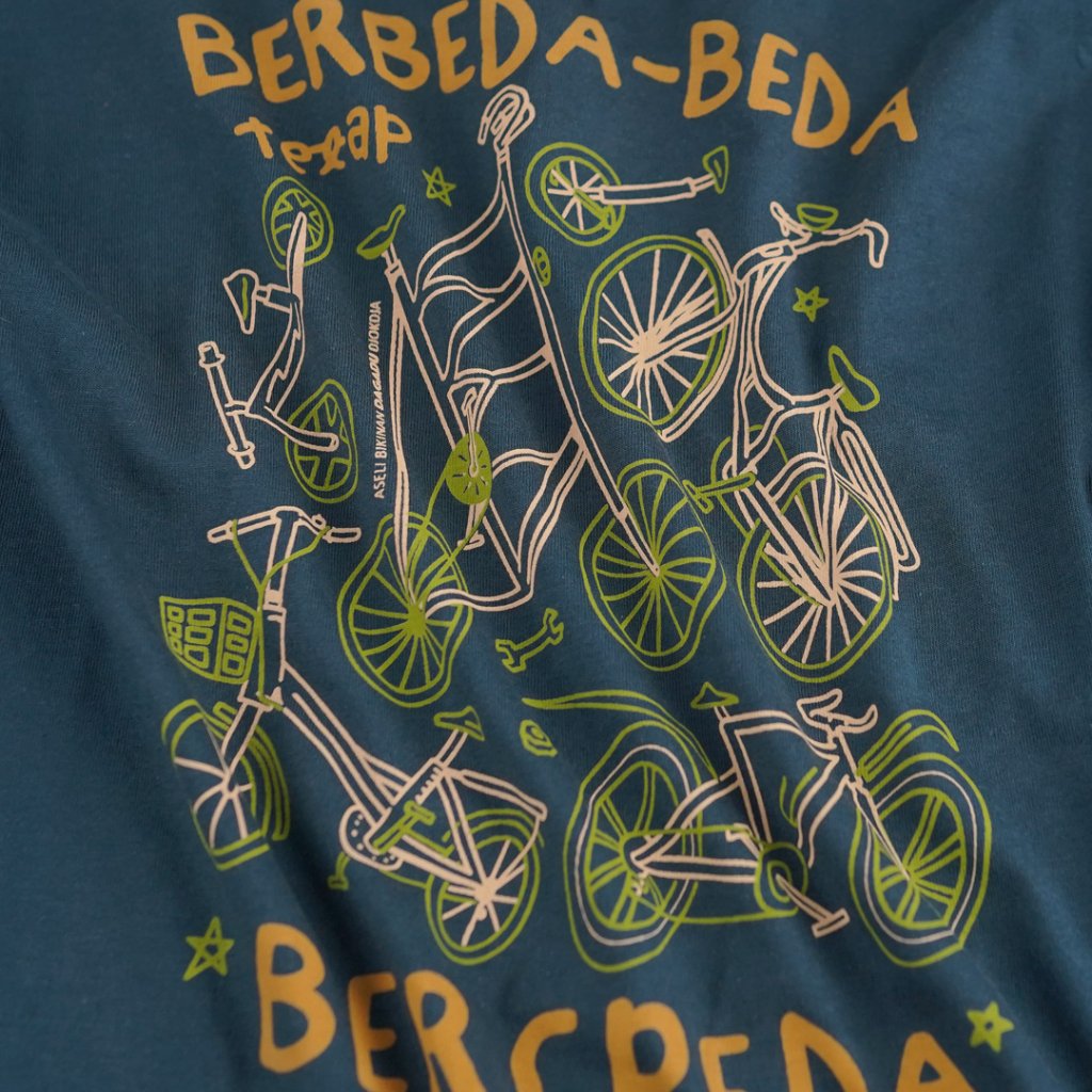Dagadu Nightlife Kaos Pria Lengan Panjang Reguler Bersepeda Cotton Combed 24S
